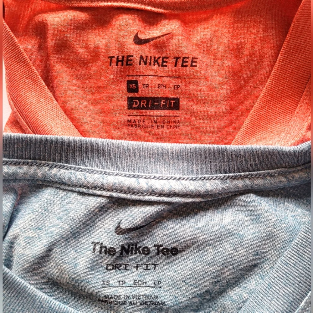Nike Dri-Fit Polyester Set of 2 Shirts Short Sleeve Ladies XS Blue Peach